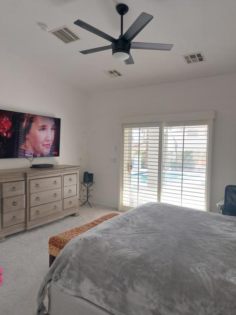 9201 Warwick, Desert Hot Springs CA: https://media.crmls.org/mediaz/5068b8ba-0458-42f1-bedb-0fa4fc812a37.jpg