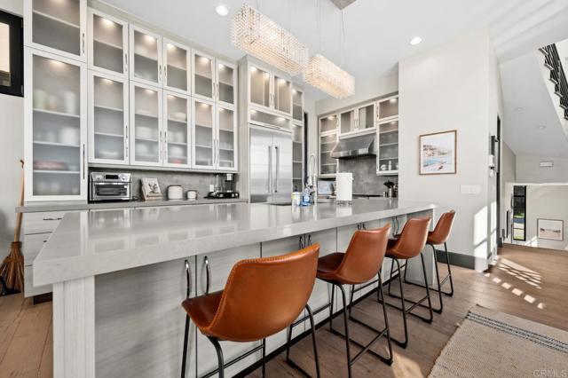 Detail Gallery Image 9 of 43 For 907 S Tremont St, Oceanside,  CA 92054 - 3 Beds | 3/1 Baths