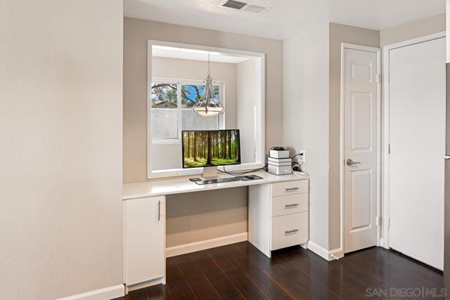 701 Fino Glen, Escondido CA: https://media.crmls.org/mediaz/506986e2-6ed7-44e9-84bf-93708527e35b.jpg