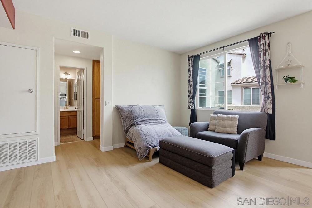 https://media.crmls.org/mediaz/506a48bc-237a-4692-be70-2f1497da7e2a.jpg?preset=X-Large