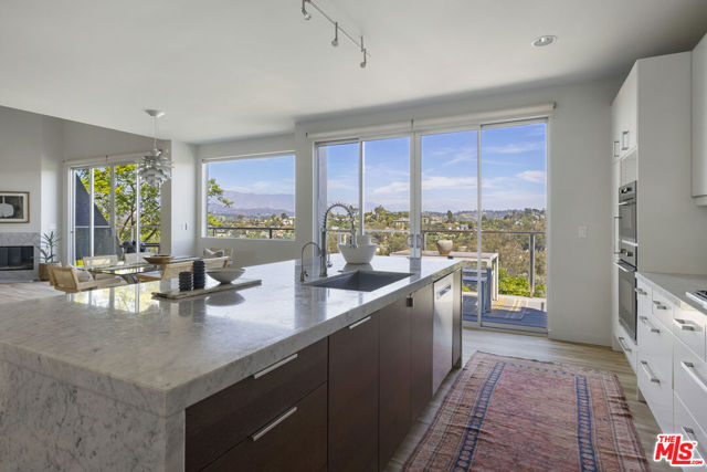 2264 Moreno Drive, Los Angeles CA: https://media.crmls.org/mediaz/506b010f-8d1a-4837-8295-84c63fba95f3.jpg