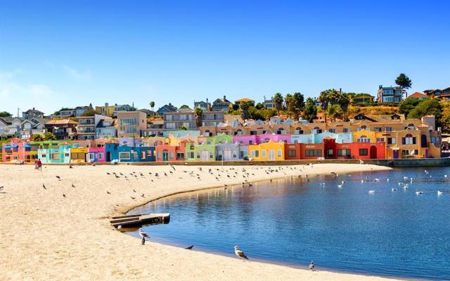 300 Hill Street, Capitola CA: https://media.crmls.org/mediaz/506bf07d-2ced-4c70-8483-29b36b64e94f.jpg