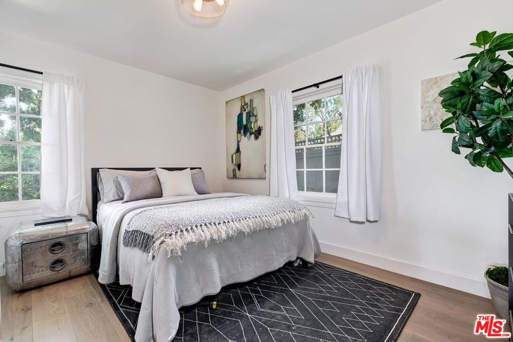 3983 Sunswept DriveStudio City img 16