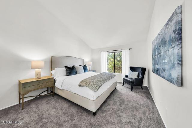 769 Birchpark Circle, Thousand Oaks CA: https://media.crmls.org/mediaz/506c8930-97f6-40a4-b7bc-a5cd12c080dd.jpg