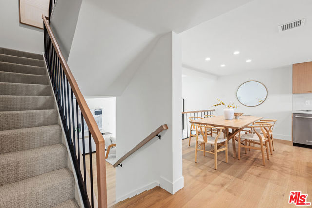 13234 Fiji Way, Marina del Rey CA: https://media.crmls.org/mediaz/506cf441-5cbc-49b0-8142-c2087b417aa2.jpg