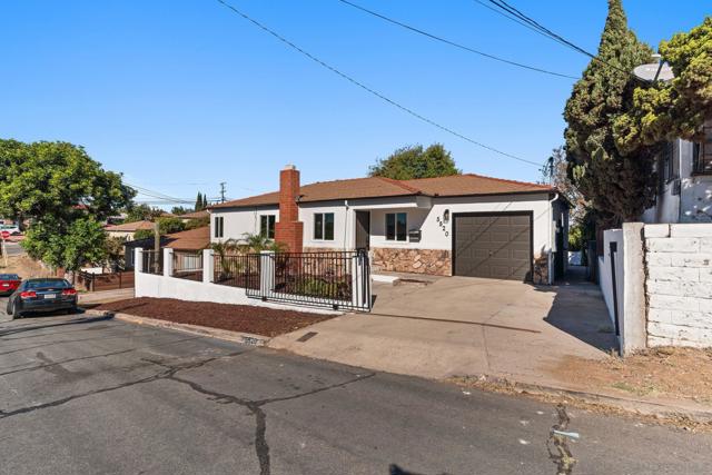 5520 Albemarle St, San Diego CA: https://media.crmls.org/mediaz/506d4674-47d3-4151-8578-0c0f96be128c.jpg