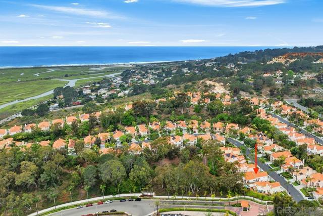 13563 Caminito Carmel, Del Mar CA: https://media.crmls.org/mediaz/506da2aa-4924-4d09-9a99-a8d8fe91891b.jpg