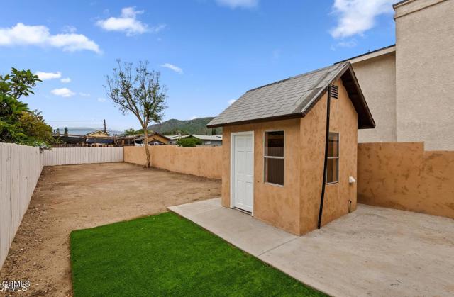 Detail Gallery Image 11 of 12 For 831 Blaine Ave, Fillmore,  CA 93015 - 2 Beds | 1 Baths