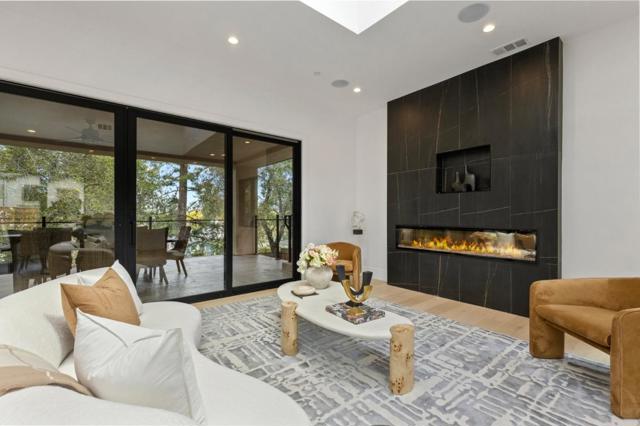 18061 Saratoga Los Gatos Road, Monte Sereno CA: https://media.crmls.org/mediaz/506fceed-cd7b-48e0-8491-5b2148979a3a.jpg