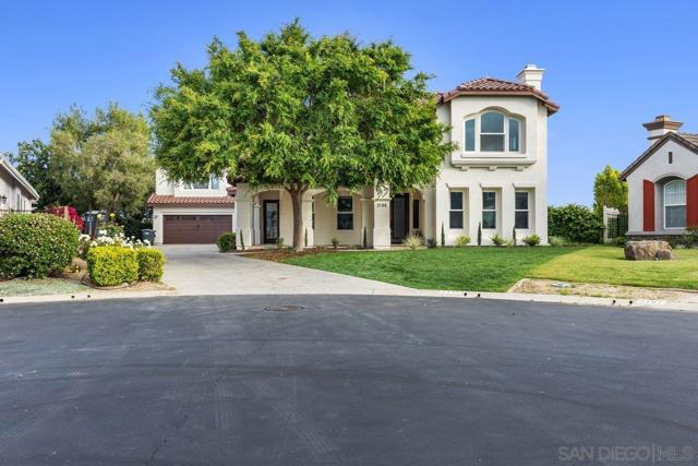 2196 Kirkcaldy Rd, Fallbrook CA: https://media.crmls.org/mediaz/5070d813-5c80-4cbd-b77e-02305aef0537.jpg