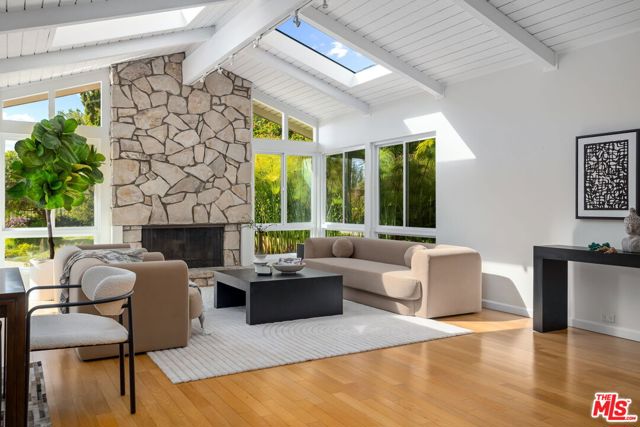 Drew Fenton | 2501 La Condesa Drive Los Angeles CA | MLS: 7163436