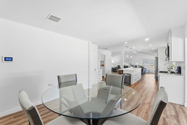 1195 La Moree, San Marcos CA: https://media.crmls.org/mediaz/507128e5-11e2-403f-9ba8-b1d12b5a8832.jpg