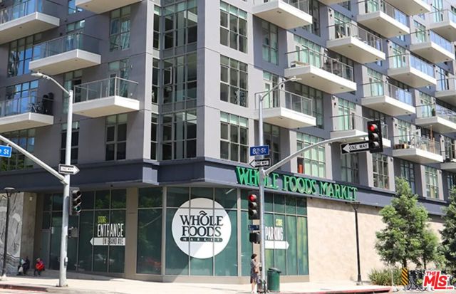 1111 S Grand Avenue, Los Angeles CA: https://media.crmls.org/mediaz/507133a7-020e-4aba-b2e2-db0afa627436.jpg