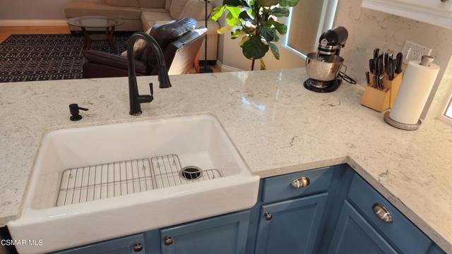 76 Boulder Creek Road, Simi Valley CA: https://media.crmls.org/mediaz/507144f8-cd52-4925-a96e-e90a562817ee.jpg