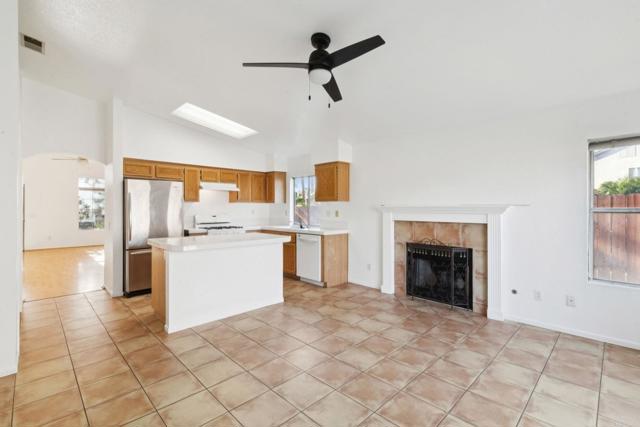 Detail Gallery Image 4 of 21 For 3241 Naylor Rd, San Diego,  CA 92173 - 4 Beds | 2 Baths