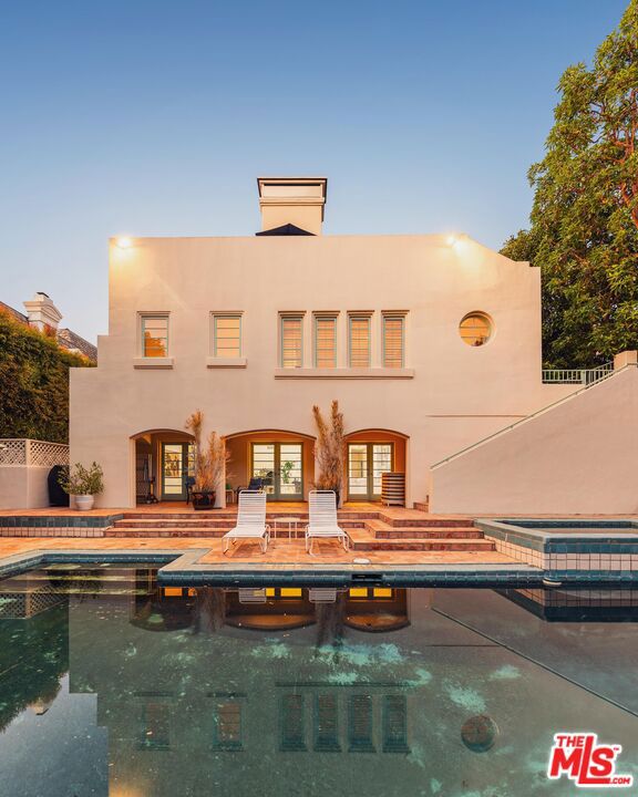 2317 Weybridge Lane