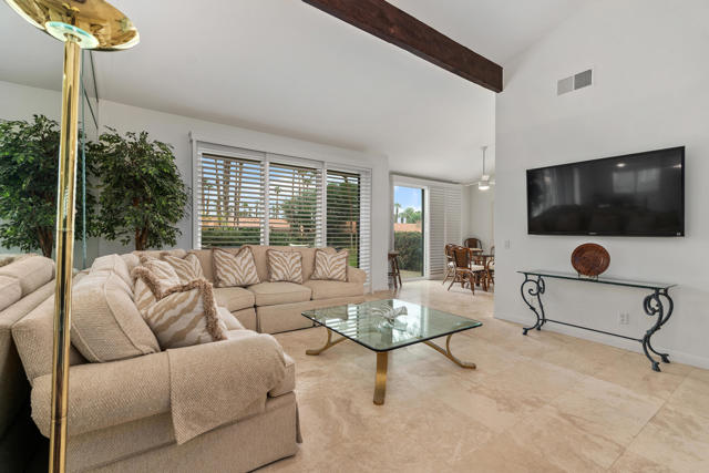 76702 Daffodil Drive, Palm Desert CA: https://media.crmls.org/mediaz/50734805-d02f-4293-977c-e84793f241f4.jpg