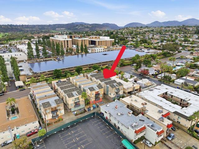 4543 Rainier Ave, San Diego CA: https://media.crmls.org/mediaz/50742822-b5ce-48f5-ae68-1adc6a33969a.jpg