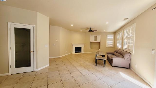 Image 7 of 39 For 4008 Madison Pointe Way