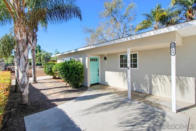 2604 Magnolia Ave, San Diego CA: https://media.crmls.org/mediaz/50754f27-60d9-4b30-ba74-45eedda7aebc.jpg