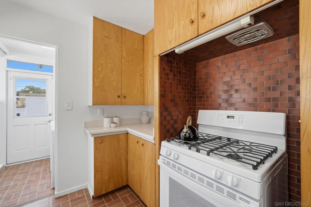 4077 Myrtle - photo 10