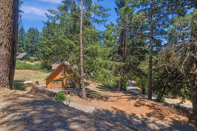 19960 Skyline Boulevard, Los Gatos CA: https://media.crmls.org/mediaz/5076685b-f3c8-41bf-98e6-fed28ccbbc7e.jpg