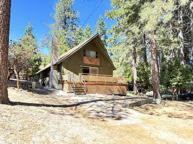53430 Sherman Drive, Idyllwild CA: https://media.crmls.org/mediaz/50768920-4558-4152-bebc-1e9853c43620.jpg