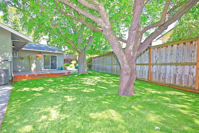 7776 Dublin Green Ct, Dublin CA: https://media.crmls.org/mediaz/507742ca-7bbb-4023-9776-407033752928.jpg