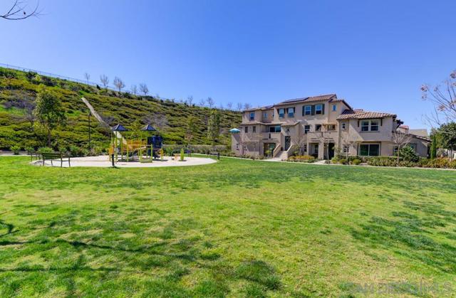 4314 Star Path Way, Oceanside CA: https://media.crmls.org/mediaz/5077bd56-5128-4873-aaeb-6b636cb9a92b.jpg