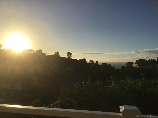 1935 Nautilus St, La Jolla CA: https://media.crmls.org/mediaz/5077f0eb-71ca-4c0c-9903-1e0ee579db46.jpg