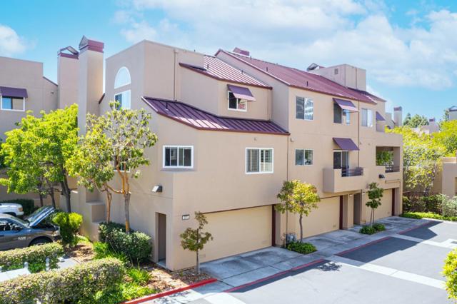 219 Commons Lane, Foster City CA: https://media.crmls.org/mediaz/50787008-f420-4bc6-b7b3-f1a610b2ef7c.jpg