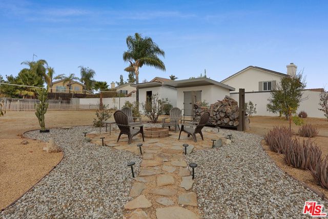 39665 Maple Leaf Court, Murrieta CA: https://media.crmls.org/mediaz/50792b51-68e9-4d61-8280-dd3c3107895a.jpg