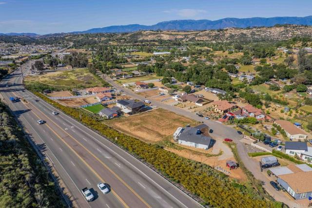 Detail Gallery Image 7 of 13 For 13814 Woods Valley Ct, Valley Center,  CA 92082 - – Beds | – Baths