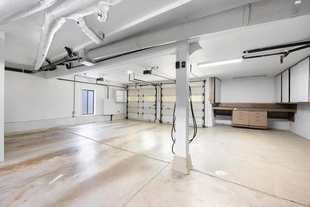 818 Clearfield Drive, Millbrae CA: https://media.crmls.org/mediaz/507a9c80-7686-4c3c-9f8c-9287dbfeac8e.jpg