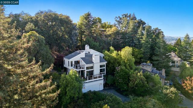 189 Rudgear Drive, Walnut Creek CA: https://media.crmls.org/mediaz/507ae265-1f61-44d8-9aec-2e833bf55719.jpg