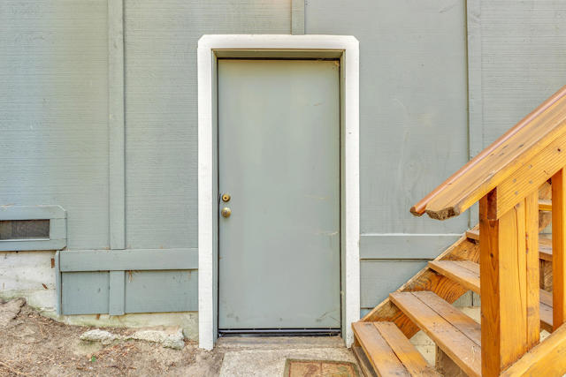 52402 Pine Ridge Road, Idyllwild CA: https://media.crmls.org/mediaz/507b83ee-2b17-4929-ae38-37617d67538d.jpg