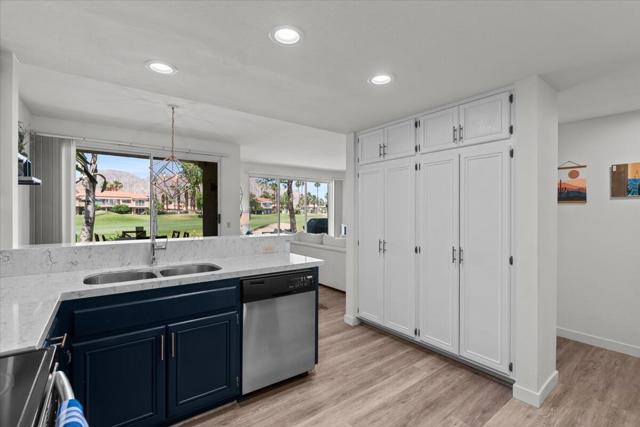 55347 Winged Foot, La Quinta CA: https://media.crmls.org/mediaz/507ca2b5-5e5a-4da3-b20d-64f0e5daee0e.jpg