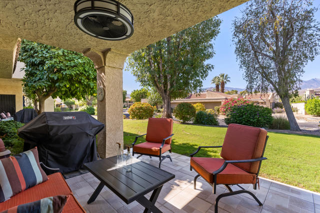 34041 Calle Mora, Cathedral City CA: https://media.crmls.org/mediaz/507da639-48e2-4cfd-92a5-4811f0c626d1.jpg