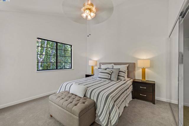 39280 Marbella Terraza, Fremont CA: https://media.crmls.org/mediaz/507e8c6f-031e-4673-9f04-1b9a8ac2e149.jpg