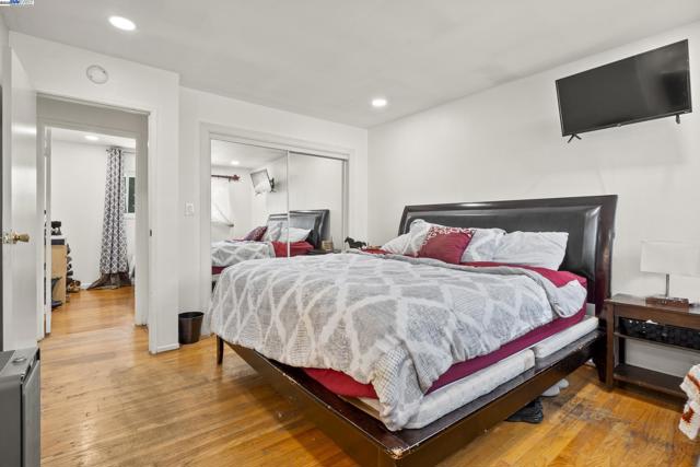 963 Getoun Dr, Concord CA: https://media.crmls.org/mediaz/507f24a6-4872-43a3-9b8f-0efc06498db5.jpg
