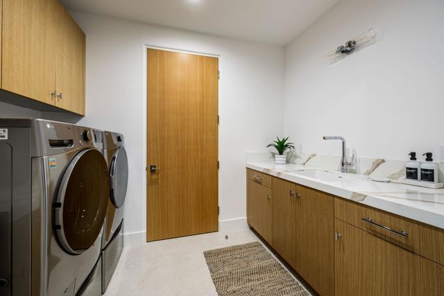 61993 Fullerton Dr, Thermal CA: https://media.crmls.org/mediaz/507fd98d-f081-49dd-ab51-9be3ca864ff6.jpg