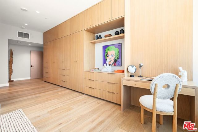 900 W Olympic Boulevard, Los Angeles CA: https://media.crmls.org/mediaz/50801d28-bf09-47c3-93ef-f2e49246097a.jpg