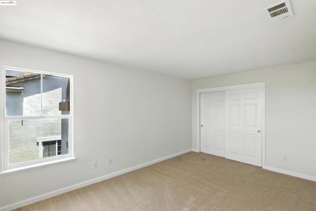 78 Vella Circle, Oakley CA: https://media.crmls.org/mediaz/5080d722-7c4e-4780-9166-64c37ffd734e.jpg
