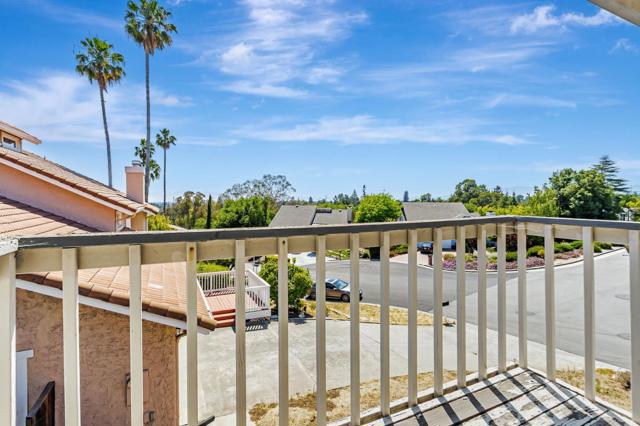 1440 Kring Way, Los Altos CA: https://media.crmls.org/mediaz/5080ddc3-57fa-4f6e-990e-d0f1c21e362e.jpg