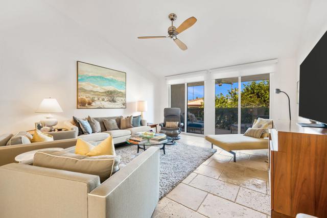 2077 S Caliente Drive, Palm Springs CA: https://media.crmls.org/mediaz/5081094f-a4c4-4c6d-8a24-2a49652ec032.jpg