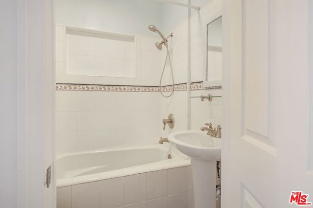 3919 Wawona Street, Los Angeles CA: https://media.crmls.org/mediaz/508128f7-98ea-4959-bb6c-90d067e0e621.jpg