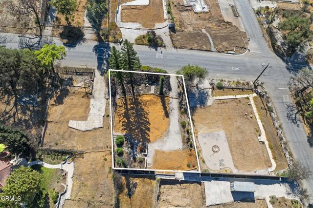 2975 Santa Anita Avenue, Altadena CA: https://media.crmls.org/mediaz/508161b1-d75b-4f29-b683-5a7e2133a341.jpg