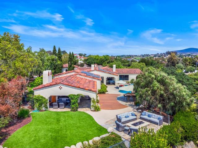 7975 Villas, San Diego CA: https://media.crmls.org/mediaz/508193a7-dcba-4a3c-baf1-80404376acca.jpg