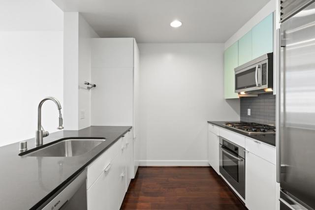 501 Beale Street, San Francisco CA: https://media.crmls.org/mediaz/50823573-7aef-4bd9-9c8f-8e458b7ab2dc.jpg