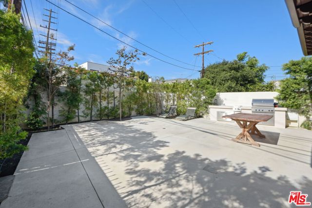 1153 S Clark Drive, Los Angeles CA: https://media.crmls.org/mediaz/50825ac3-dae0-4378-a608-028b900f1643.jpg
